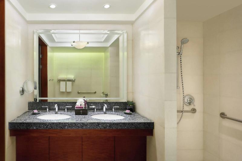 The Nile Ritz-Carlton, Cairo - Oda