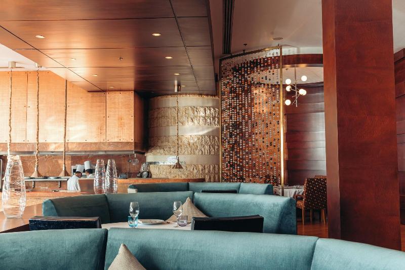The Nile Ritz-Carlton, Cairo - Restoran
