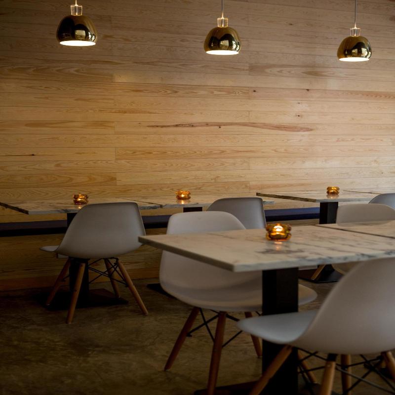 The 8 Down Town Suites - Restoran