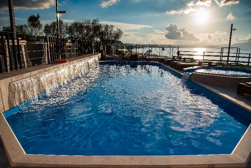 Elia Agia Marina Beach Hotel - Lobi