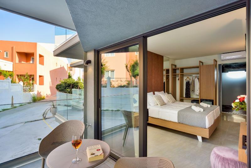 Elia Agia Marina Beach Hotel - Oda