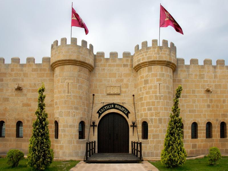 Castillo Bonavia - Genel