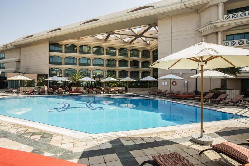 Movenpick Grand Al Bustan Hotel - Havuz
