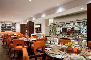 Movenpick Grand Al Bustan Hotel fotoÄŸrafÄ±