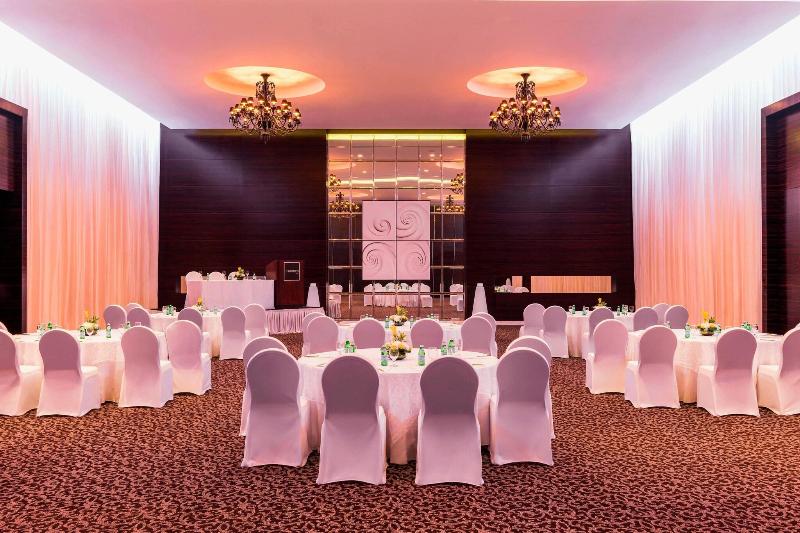 Le Meridien Dubai Hotel & Conference Centre - Toplantı