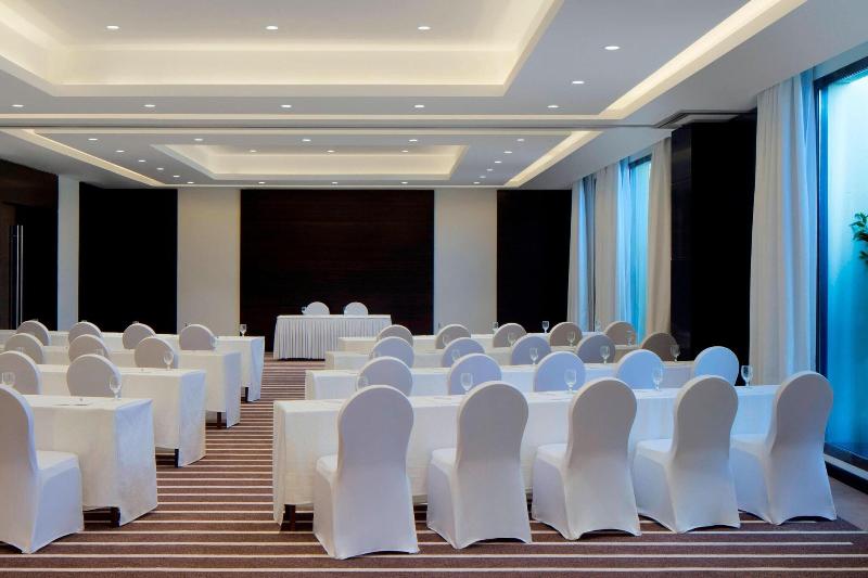 Le Meridien Dubai Hotel & Conference Centre - Toplantı