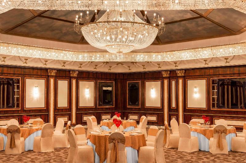 Le Meridien Dubai Hotel & Conference Centre - Toplantı