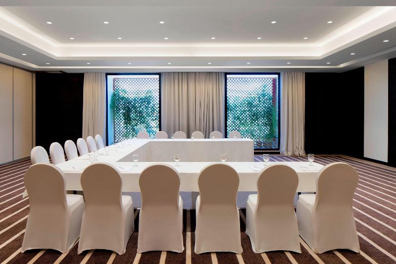 Le Meridien Dubai Hotel & Conference Centre - Toplantı