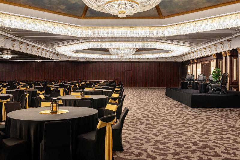 Le Meridien Dubai Hotel & Conference Centre - Toplantı