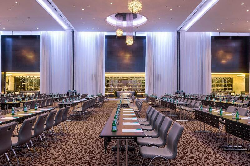 Le Meridien Dubai Hotel & Conference Centre - Oda
