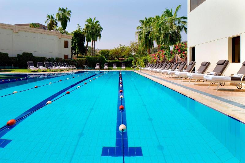 Le Meridien Dubai Hotel & Conference Centre - Havuz