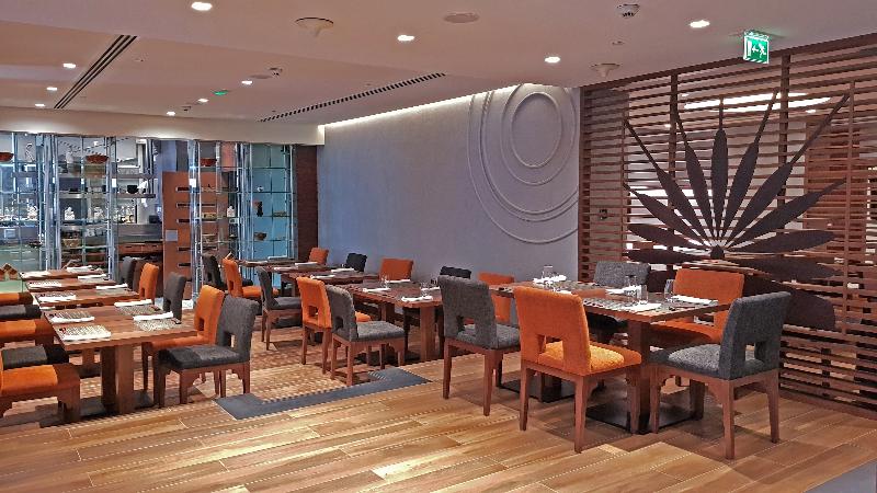 Le Meridien Dubai Hotel & Conference Centre - Restoran
