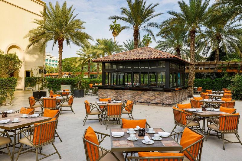 Le Meridien Dubai Hotel & Conference Centre - Restoran
