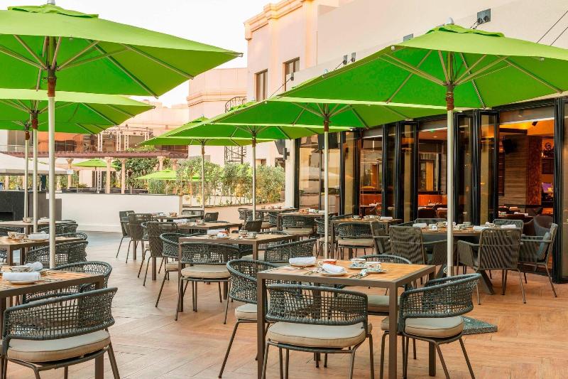 Le Meridien Dubai Hotel & Conference Centre - Restoran