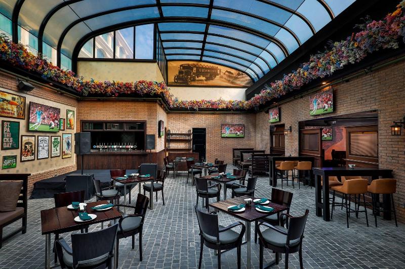 Le Meridien Dubai Hotel & Conference Centre - Restoran