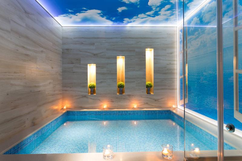 Jumeirah Emirates Towers Dubai - Aktivite