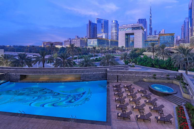 Jumeirah Emirates Towers Dubai - Havuz