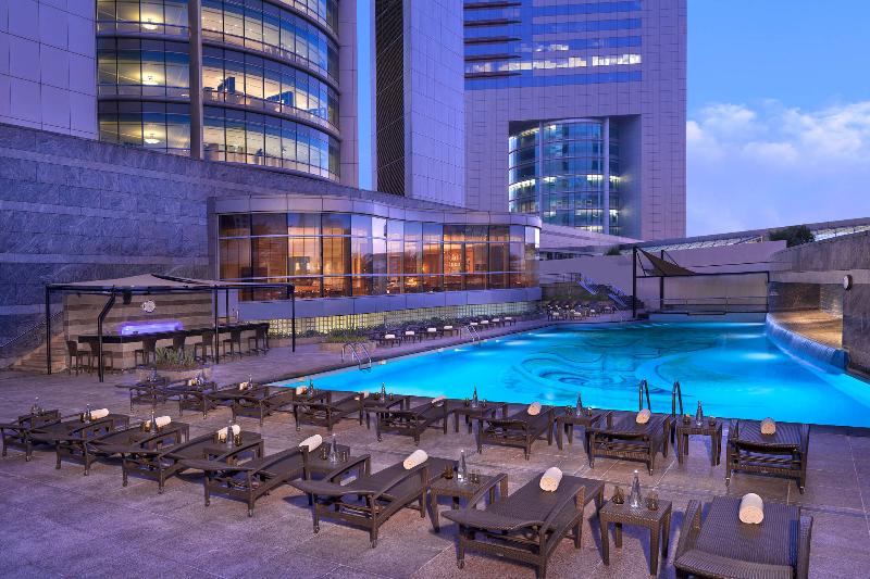 Jumeirah Emirates Towers Dubai - Havuz