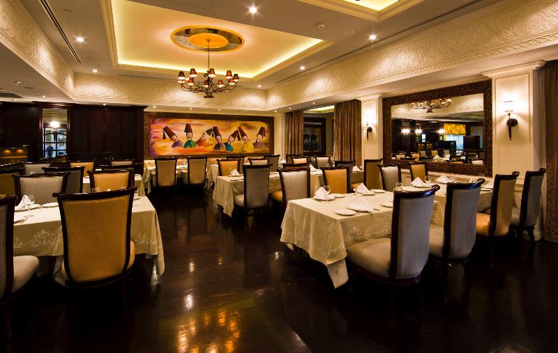 Jumeirah Emirates Towers Dubai - Restoran