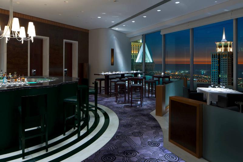 Jumeirah Emirates Towers Dubai - Restoran
