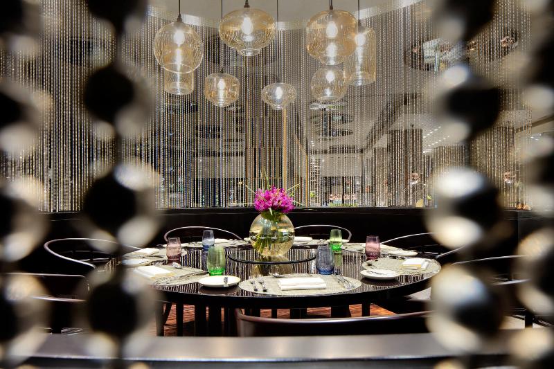 Jumeirah Emirates Towers Dubai - Restoran