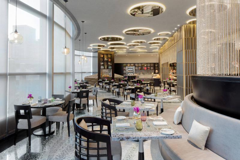 Jumeirah Emirates Towers Dubai - Restoran