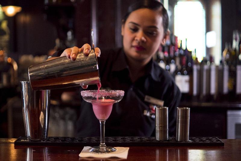 Jumeira Rotana - Bar