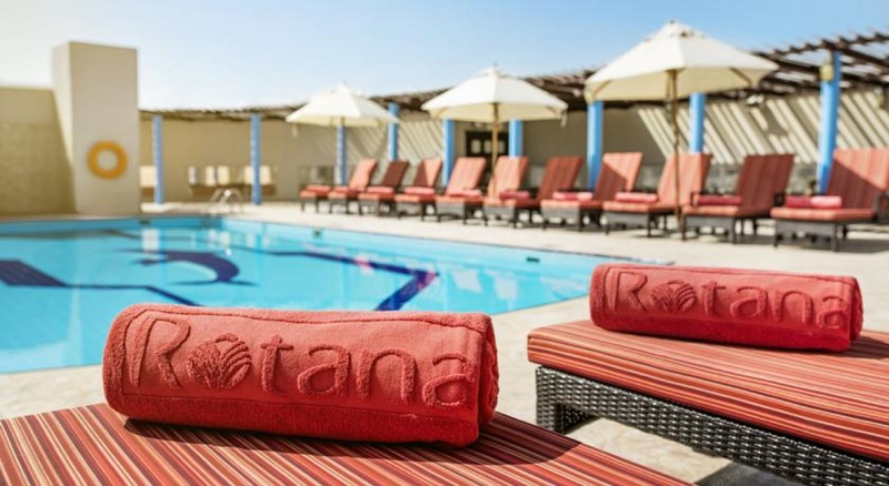 Jumeira Rotana - Havuz