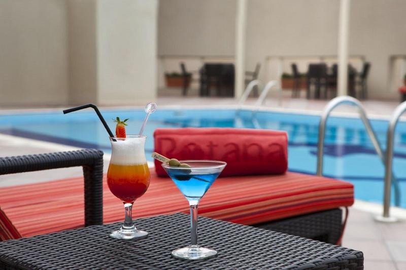 Jumeira Rotana - Havuz