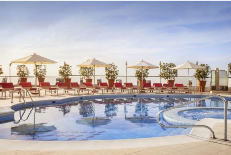 Towers Rotana - Havuz