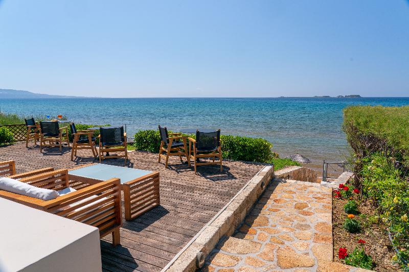 Costa Rossa Boutique Hotel - Teras