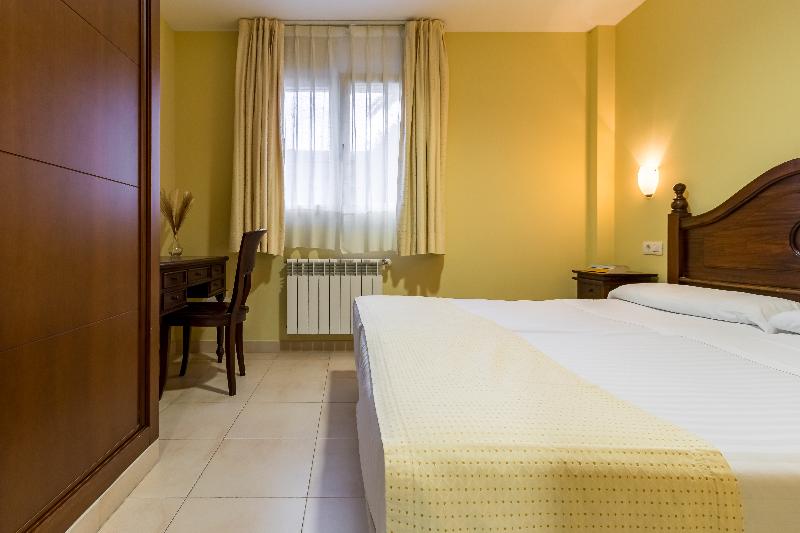 Apartamentos Silken Playa De Toró - Oda