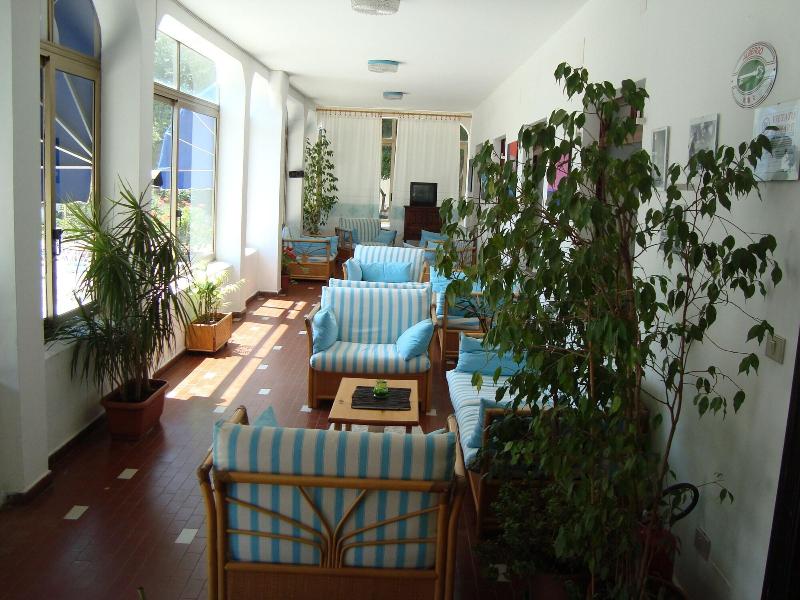 Hotel Sandalyon - Bar