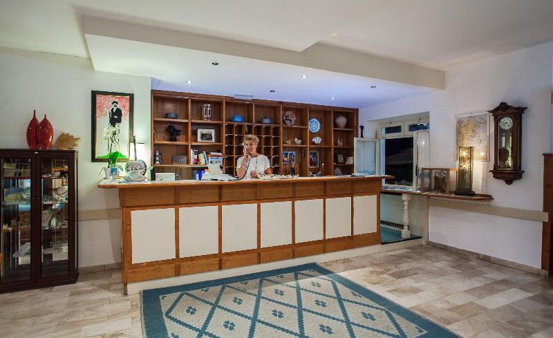 Hotel Sandalyon - Lobi