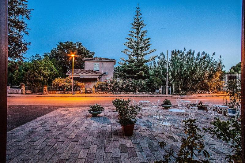 Hotel Sandalyon - Teras