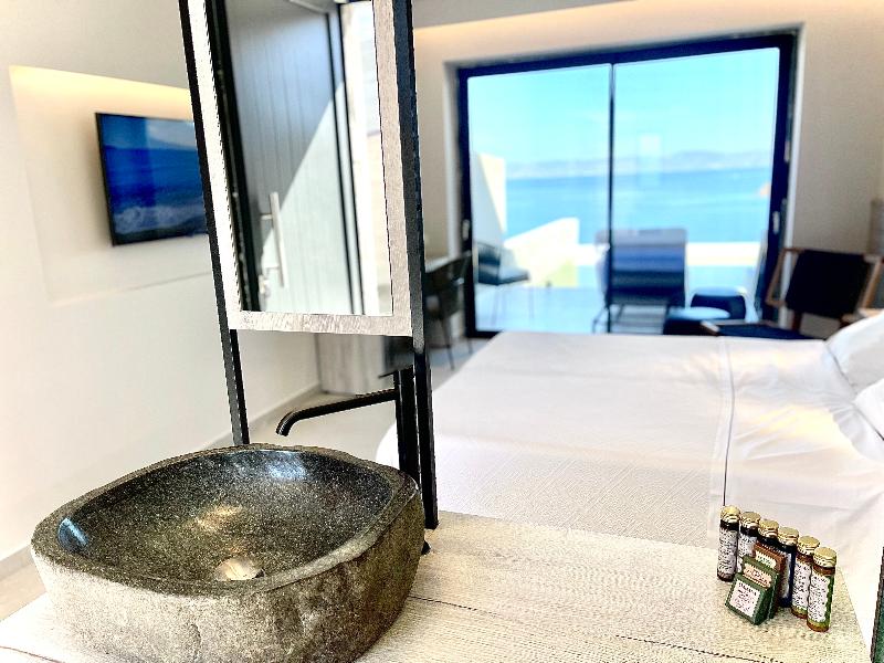Eleia Seafront Villas - Oda