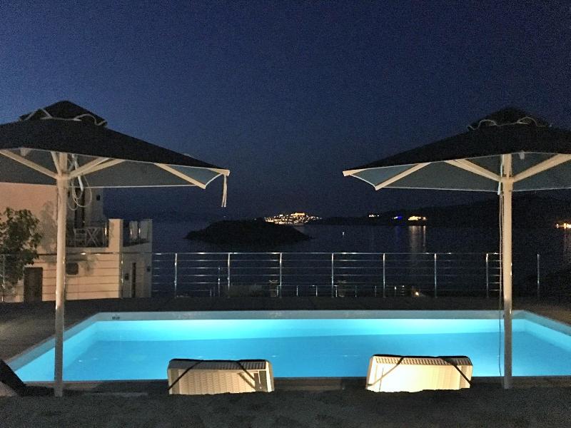 Eleia Seafront Villas - Oda