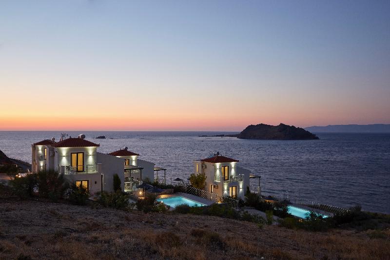 Eleia Seafront Villas - Oda