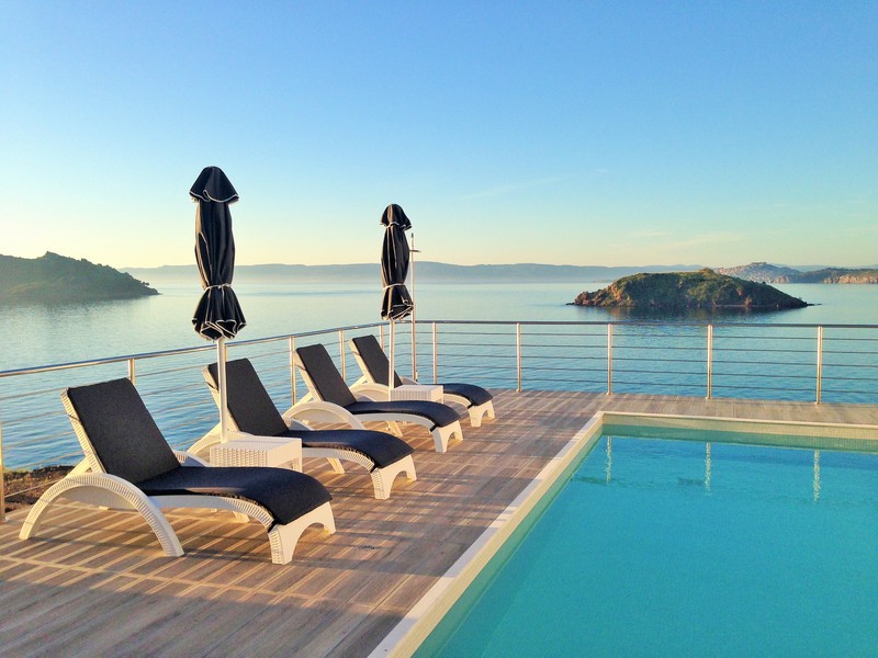 Eleia Seafront Villas - Havuz