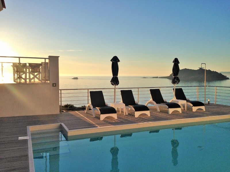 Eleia Seafront Villas - Havuz
