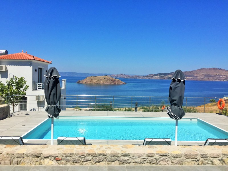 Eleia Seafront Villas - Havuz