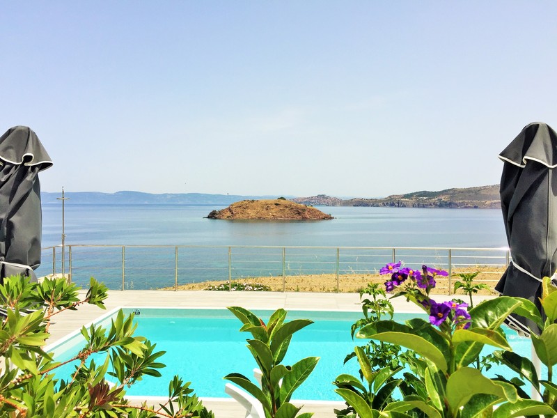 Eleia Seafront Villas - Havuz