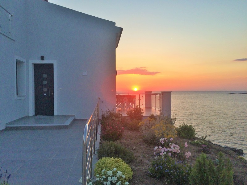 Eleia Seafront Villas - Teras