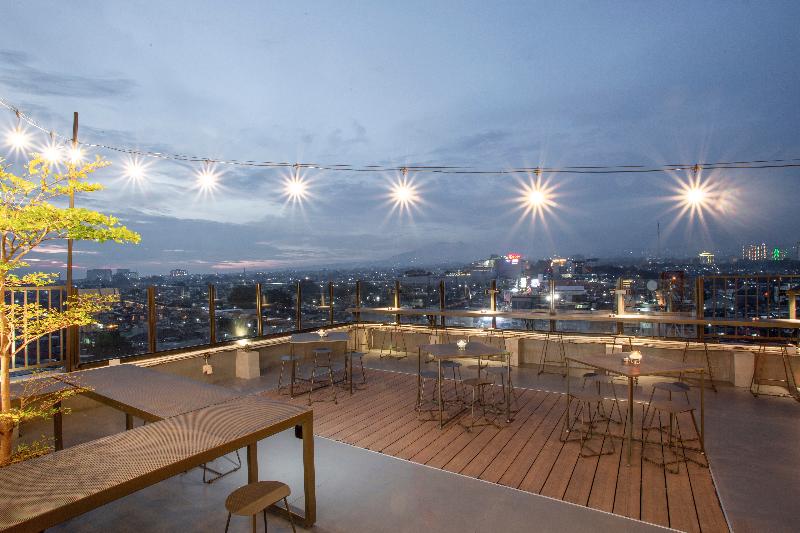 Zest Hotel Sukajadi Bandung - Toplantı