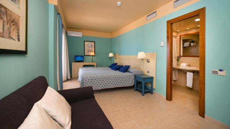 Apartamentos Leo Jardines De Isla Canela - Oda
