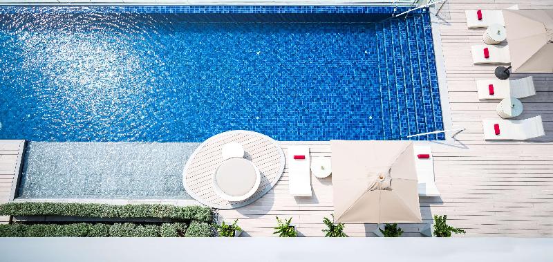 Avani+ Riverside Bangkok Hotel - Havuz