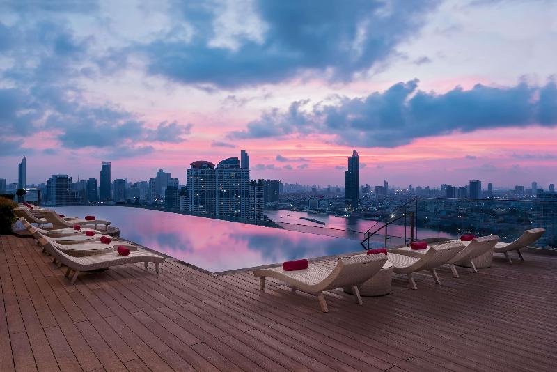 Avani+ Riverside Bangkok Hotel - Havuz