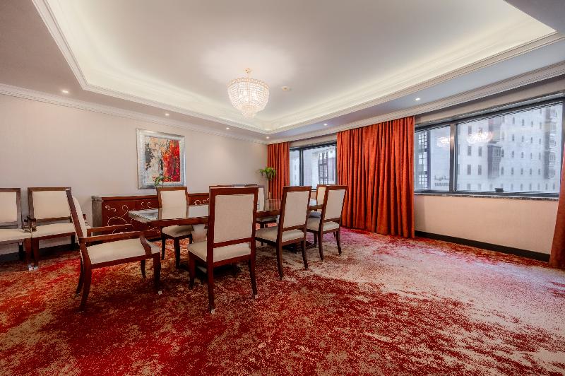 Maysan Al Harithia Hotel - Oda