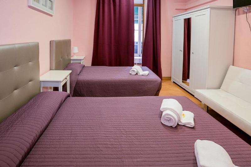 Hostal Balmes Centro - Oda