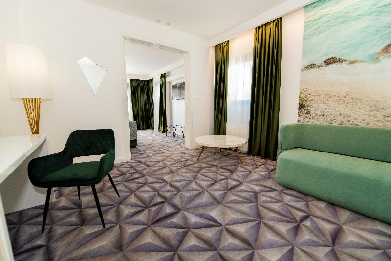 Hotel Luxe - Oda